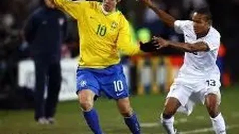 “阿森纳客场以3-1逆转宾福特，夺回英超积分榜第二位”