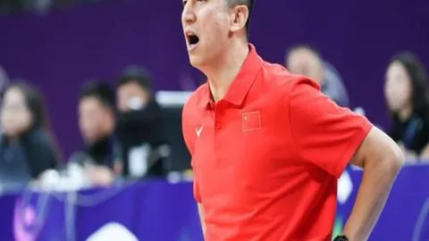 “28天逆袭奇迹！公牛终结四连败，客场挑战能否扭转战局？”